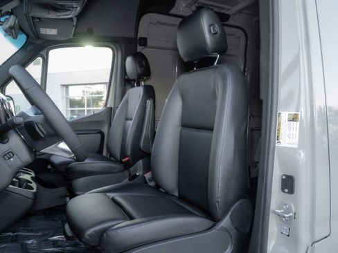 New 2026 Mercedes-Benz Sprinter 2500 image 13