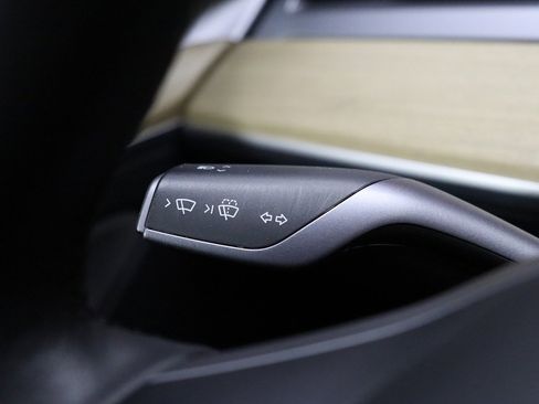 Used 2023 Tesla Model 3 Standard Range RWD image 46