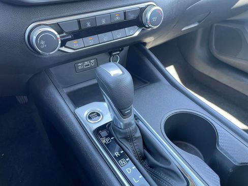 Used 2025 Nissan Altima 2.5 SV image 42