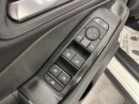 Used 2023 Nissan Rogue SV w/ SV Premium B Package AWD/4WD image 31