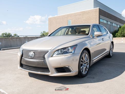 Used 2015 Lexus LS 460 AWD w/ Comfort Package image 3
