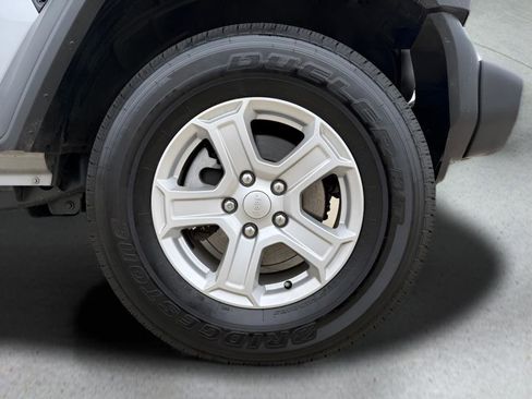 Used 2021 Jeep Wrangler Unlimited Sport image 30