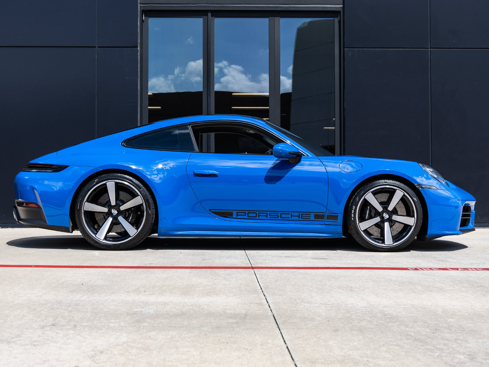 Certified 2026 Porsche 911 Carrera 4S AWD/4WD image 12