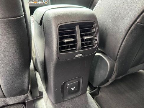 Certified 2020 Ford Escape Titanium AWD/4WD image 26