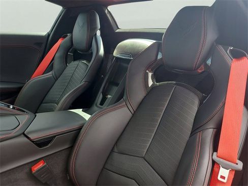 New 2025 Chevrolet Corvette Stingray Premium Conv w/ Z51 Performance Package image 20