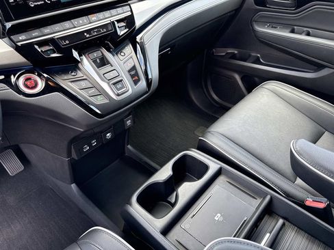 Used 2025 Honda Odyssey Touring image 27