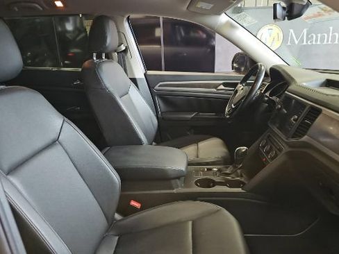 Used 2020 Volkswagen Atlas SE w/ Panoramic Sunroof Package FWD image 7