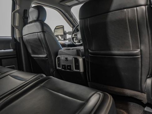 Used 2019 Ford F250 Lariat w/ Lariat Ultimate Package image 36