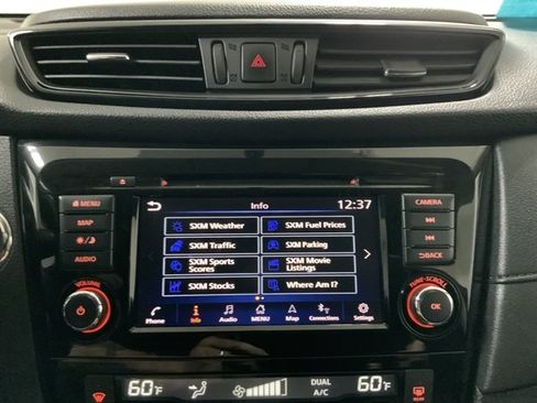 Used 2018 Nissan Rogue SV w/ Premium Package AWD/4WD image 30