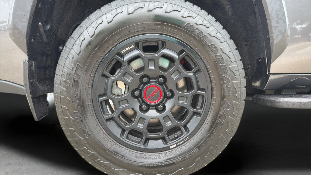 Used 2025 Toyota Sequoia TRD Pro AWD/4WD image 31