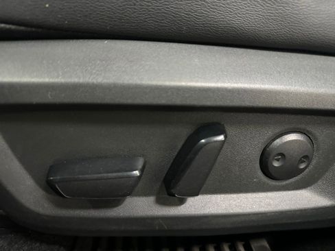 Used 2023 Nissan Rogue SL w/ SL Premium Package image 20