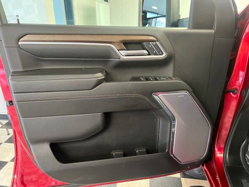 Used 2024 Chevrolet Silverado 2500 High Country w/ Technology Package image 43