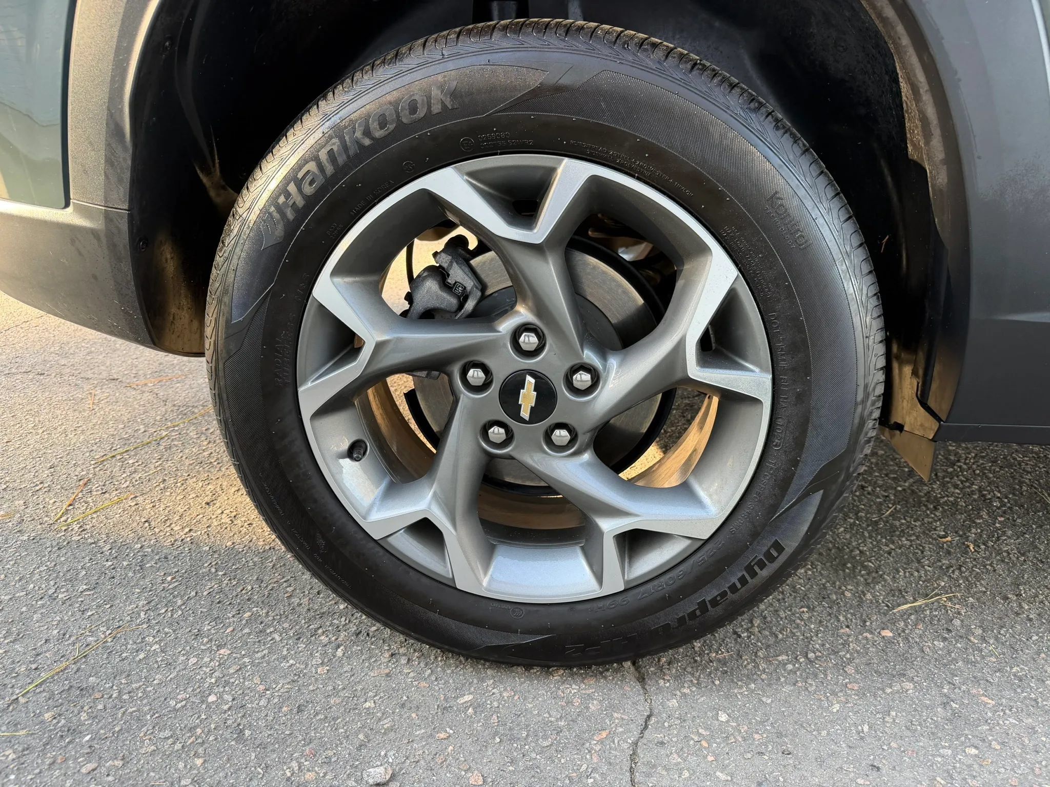 Used 2025 Chevrolet Trax LT w/ Driver Confidence Package FWD image 30