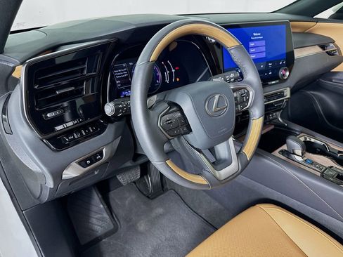 Used 2024 Lexus RX 350 Premium w/ Accessory Package (Z1) FWD image 9