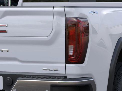New 2025 GMC Sierra 2500 SLE image 32