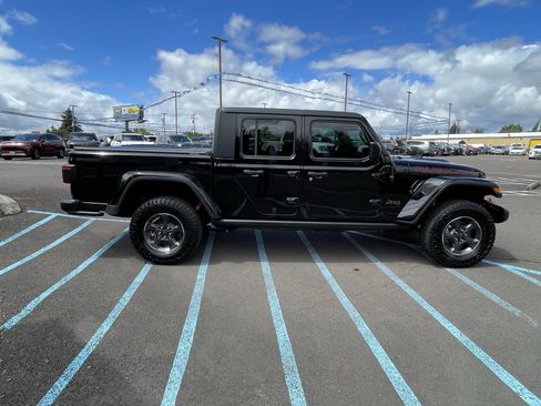 Used 2020 Jeep Gladiator Rubicon AWD/4WD image 6