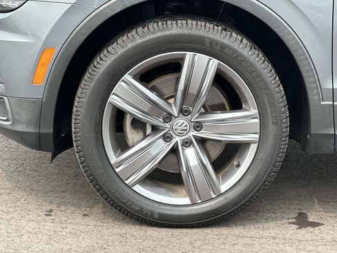 Used 2018 Volkswagen Tiguan SEL Premium AWD/4WD image 8
