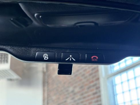 Used 2016 Hyundai Veloster Turbo image 22