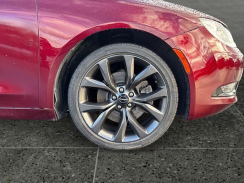 Used 2015 Chrysler 200 S w/ Navigation & Sound Group I image 9