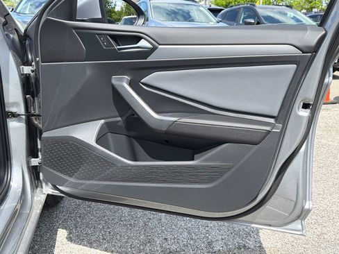New 2026 Volkswagen Jetta SE FWD image 5