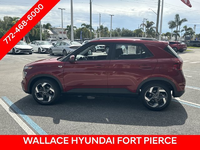 Used 2025 Hyundai Venue SEL FWD image 10