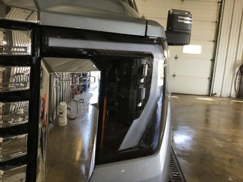 New 2025 GMC Sierra 2500 Denali w/ Denali Reserve Package image 7