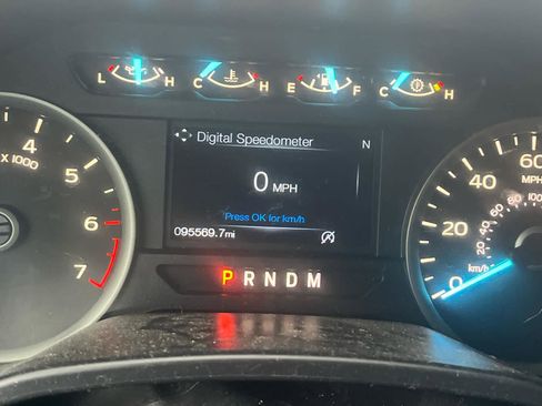 Used 2018 Ford F150 XLT w/ Equipment Group 302A Luxury image 5