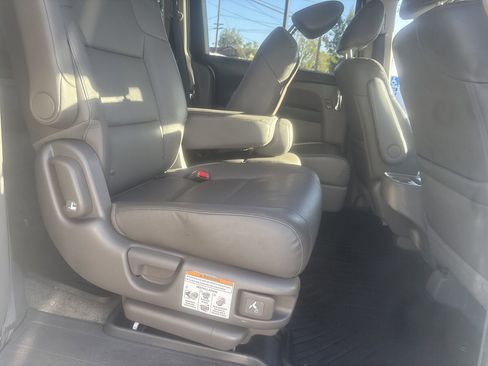 Used 2016 Honda Odyssey EX-L image 37