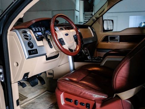 Used 2013 Ford F150 King Ranch w/ King Ranch Luxury Pkg RWD image 3