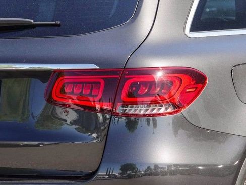 Certified 2022 Mercedes-Benz GLC 300 image 8