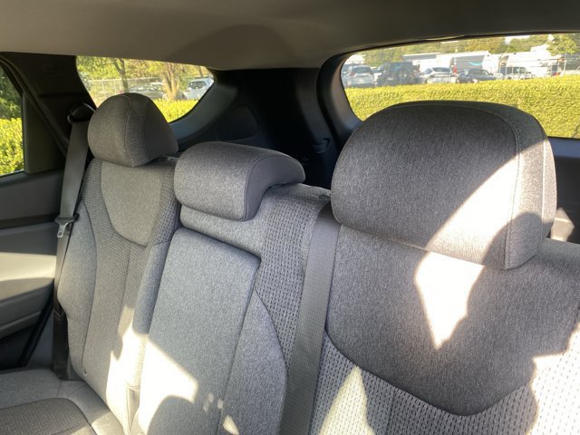 Used 2023 Hyundai Santa Fe SEL FWD image 11