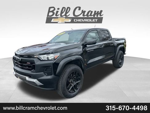 Used 2024 Chevrolet Colorado Trail Boss w/ Advanced Trailering Package image 39