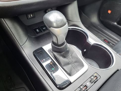 Used 2015 Toyota Highlander Limited Platinum image 25