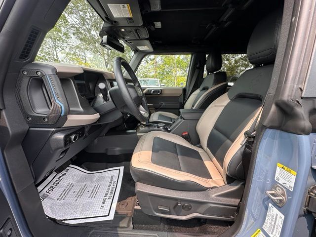 Used 2024 Ford Bronco Wildtrak AWD/4WD image 32