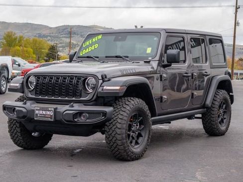 Used 2025 Jeep Wrangler Unlimited Sport AWD/4WD image 35