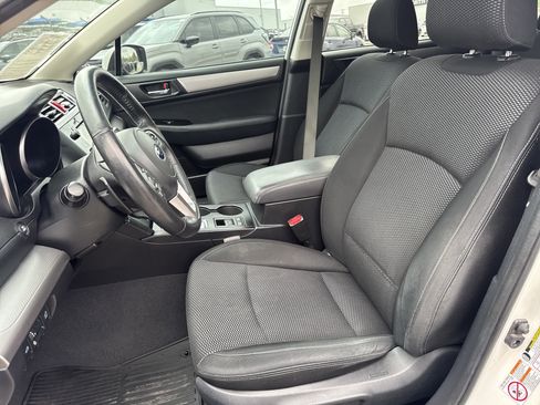 Used 2016 Subaru Outback 2.5i Premium image 25