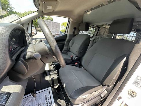 Used 2019 Nissan NV200 S image 13