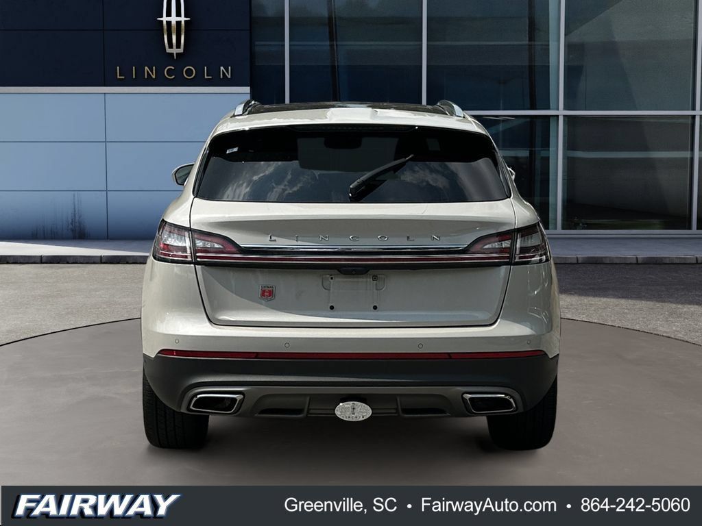 Used 2022 Lincoln Nautilus Reserve w/ Equipment Group 202A AWD/4WD image 6