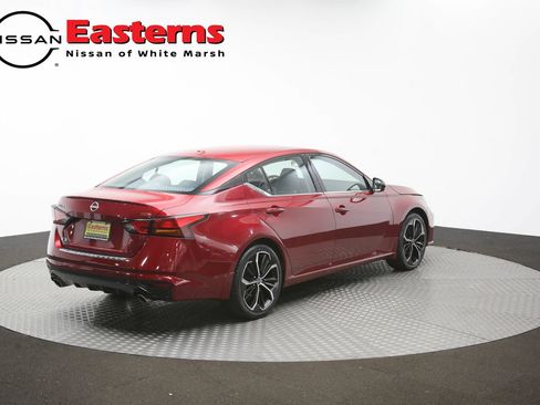 Used 2023 Nissan Altima 2.5 SR w/ SR Premium Package FWD image 40