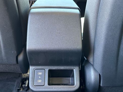 Used 2025 Kia K4 LXS image 23