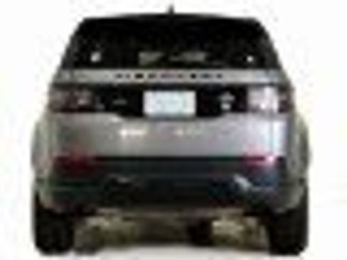 Used 2020 Land Rover Discovery Sport SE image 8