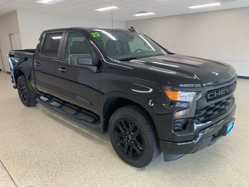 Used 2023 Chevrolet Silverado 1500 Custom w/ Rally Edition image 4