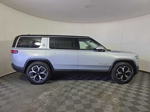 Used 2024 Rivian R1S Adventure AWD/4WD image 6