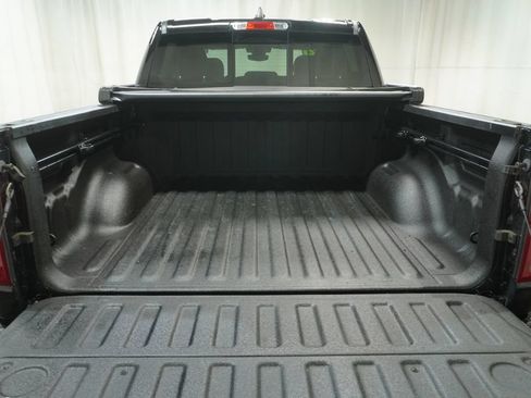 Used 2021 RAM 1500 Big Horn AWD/4WD image 6