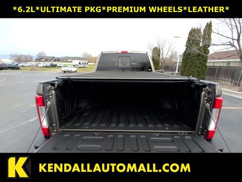 Used 2019 Ford F250 Lariat w/ Lariat Value Package image 16