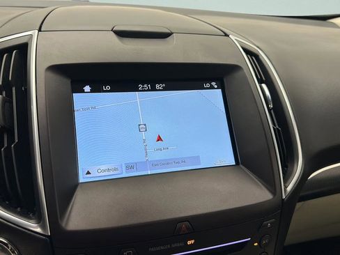 Used 2016 Ford Edge Titanium w/ Equipment Group 302A AWD/4WD image 22