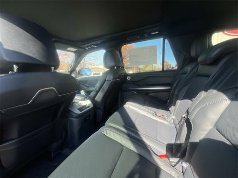 New 2025 Lincoln Navigator Reserve w/ Jet Appearance Package image 13