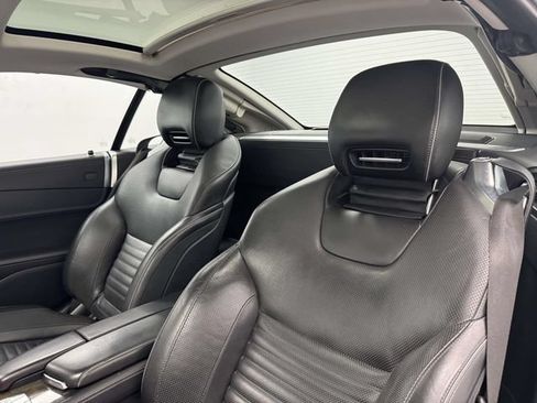 Used 2016 Mercedes-Benz SL 550 w/ Driver Assistance Package image 40