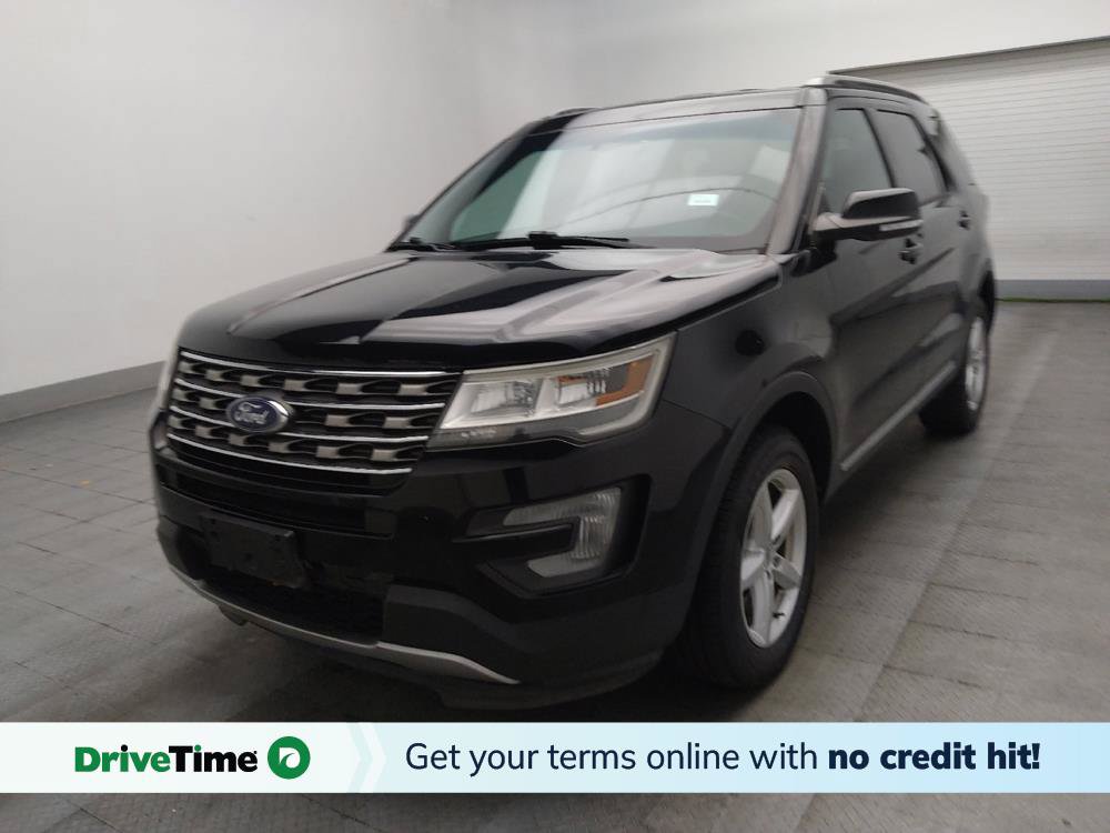 Used 2017 Ford Explorer XLT AWD/4WD image 1