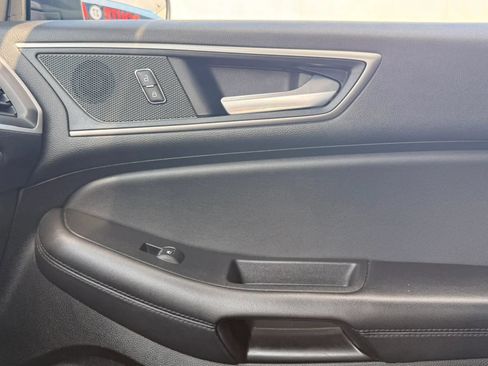 Used 2024 Ford Edge SEL AWD/4WD image 25